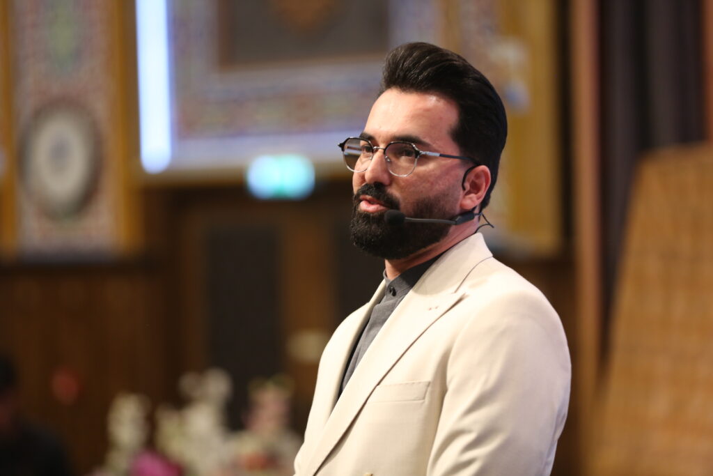 علیرضا امیدواریان